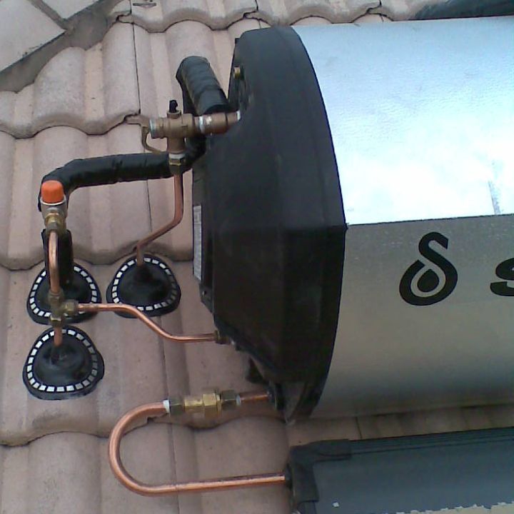 Solar hot water unit installs, servicing, and repairs.